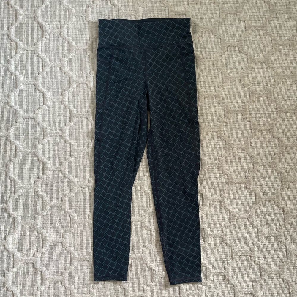 Sweaty Betty Zero Gravity leggings, size XS, blue w print